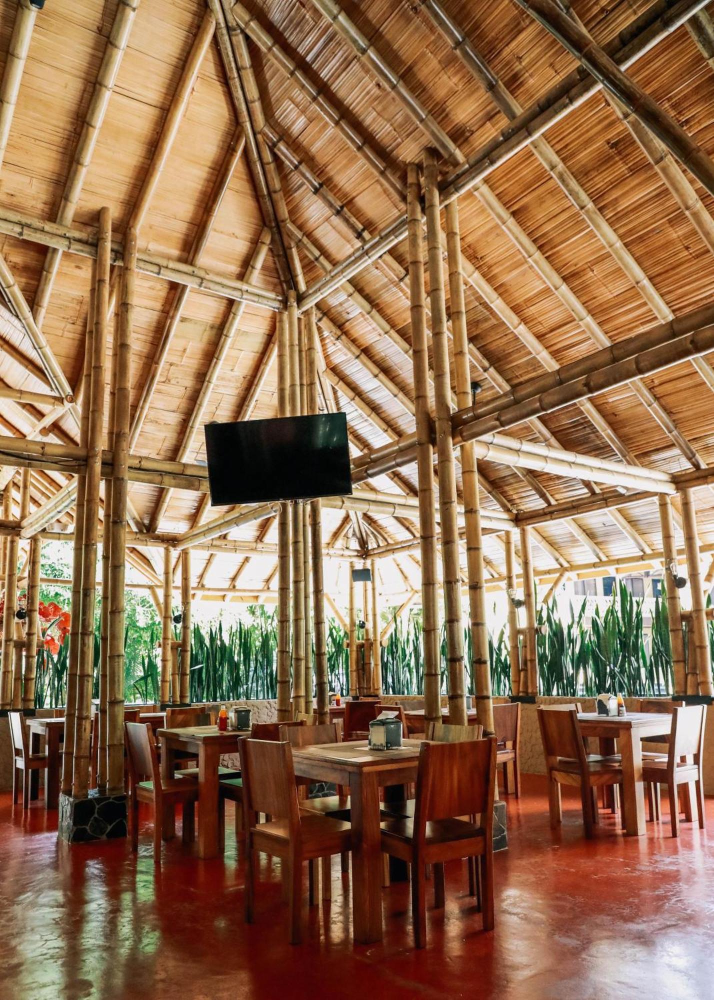 Hotel Y Restaurante El Paramo San Rafael  Buitenkant foto